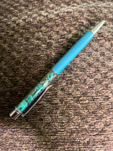Load image into Gallery viewer, Pen: Crystal gem chipped filled